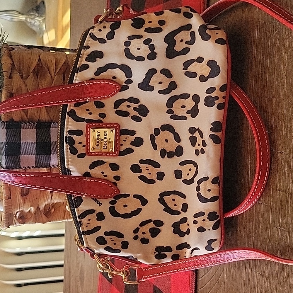 Dooney & Bourke Purse